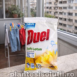 Detergent rufe pudra Duel Soft Lotus